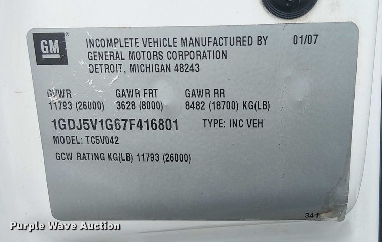 image for item NU9712 2007 GMC C5500 mobile medical unit