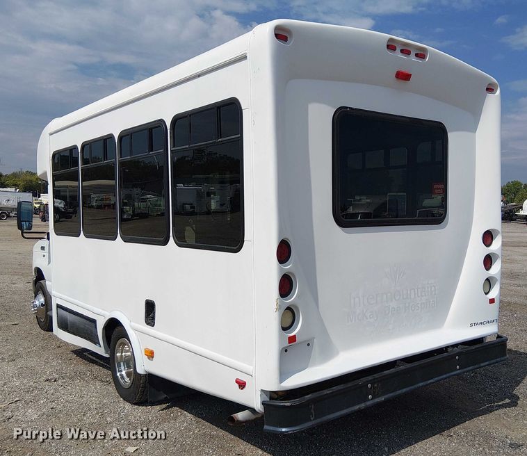 image for item NU9714 2015 Ford E350 Super Duty shuttle bus