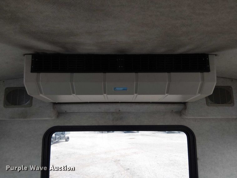 image for item NU9714 2015 Ford E350 Super Duty shuttle bus