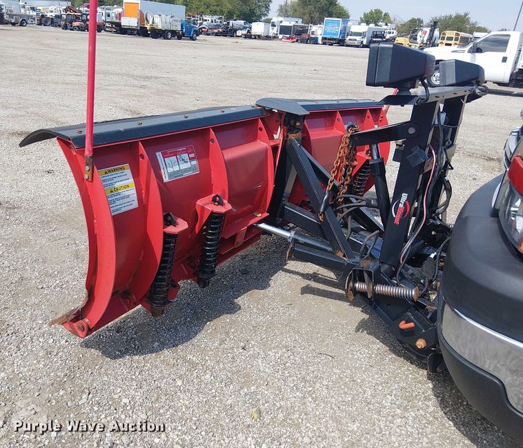 image for item NU9715 2006 Chevrolet Silverado 3500 dump bed pickup truck