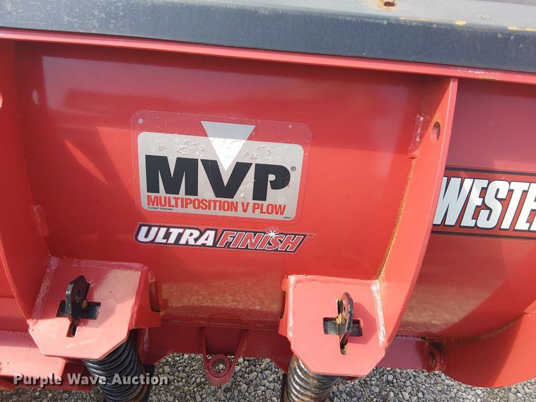 image for item NU9715 2006 Chevrolet Silverado 3500 dump bed pickup truck