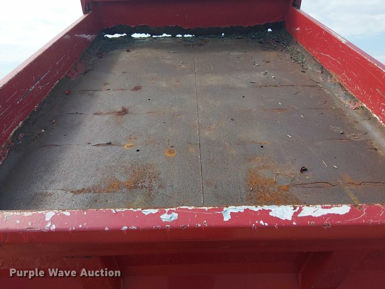 image for item NU9715 2006 Chevrolet Silverado 3500 dump bed pickup truck