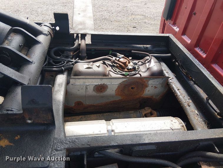 image for item NU9715 2006 Chevrolet Silverado 3500 dump bed pickup truck