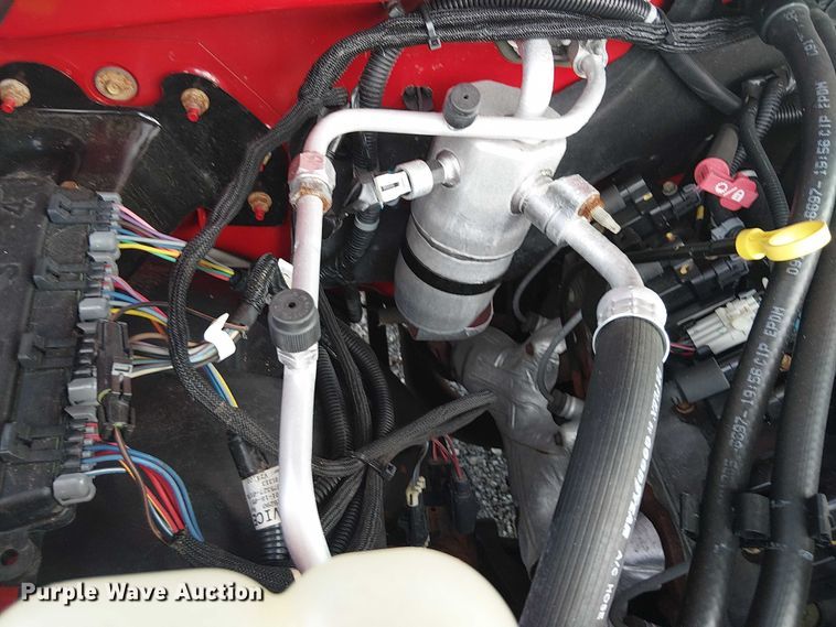 image for item NU9715 2006 Chevrolet Silverado 3500 dump bed pickup truck