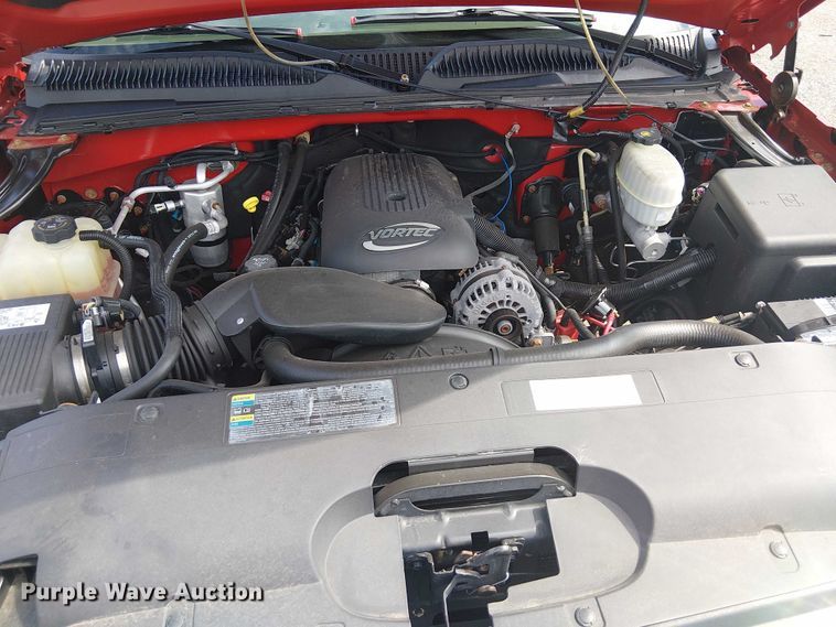 image for item NU9715 2006 Chevrolet Silverado 3500 dump bed pickup truck