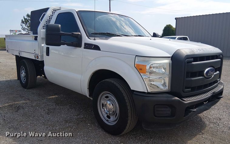 image for item NU9716 2012 Ford F250 Super Duty flatbed pickup truck