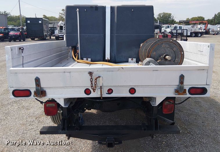 image for item NU9716 2012 Ford F250 Super Duty flatbed pickup truck