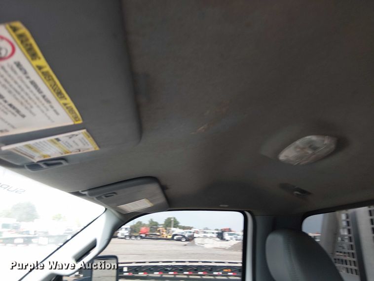 image for item NU9716 2012 Ford F250 Super Duty flatbed pickup truck