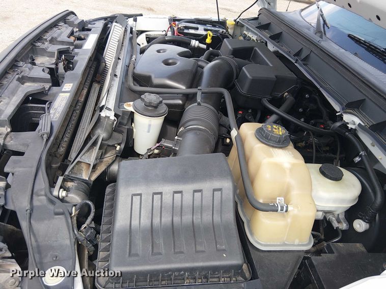 image for item NU9716 2012 Ford F250 Super Duty flatbed pickup truck