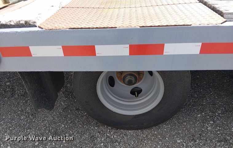 image for item NU9719 1998 Interstate equipment trailer