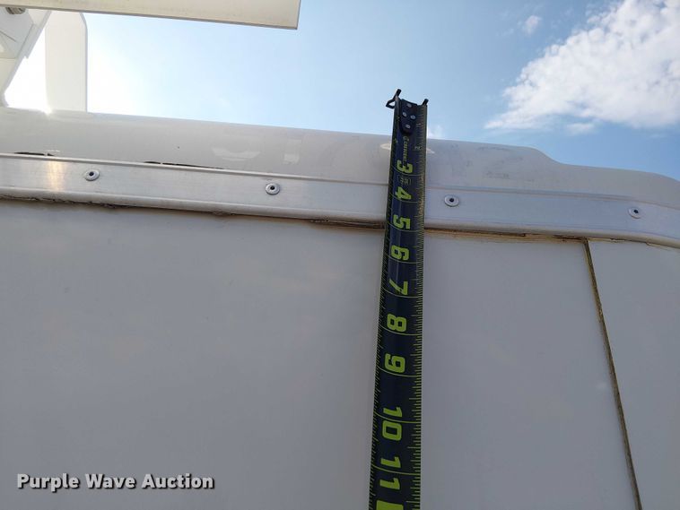 image for item NU9721 2018 Ford E450 Super Duty delivery truck