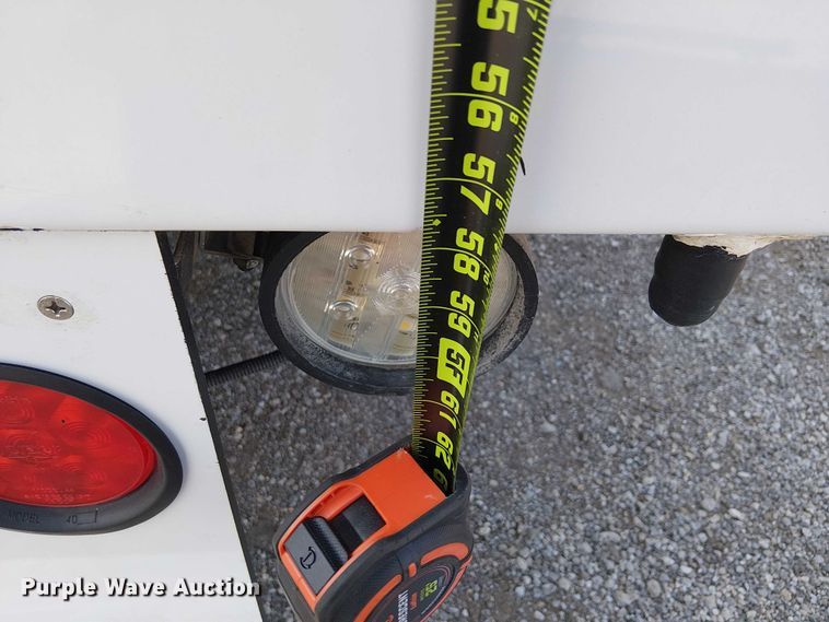 image for item NU9721 2018 Ford E450 Super Duty delivery truck