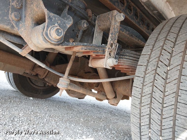 image for item NU9721 2018 Ford E450 Super Duty delivery truck