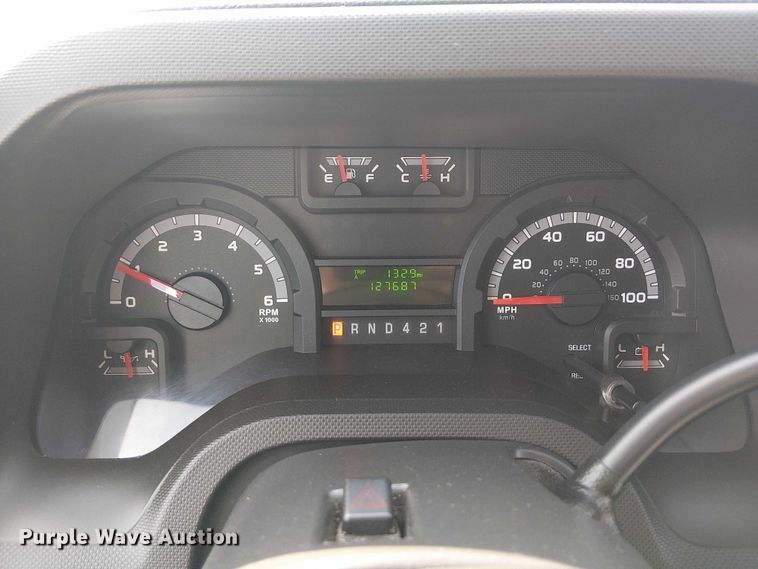 image for item NU9721 2018 Ford E450 Super Duty delivery truck