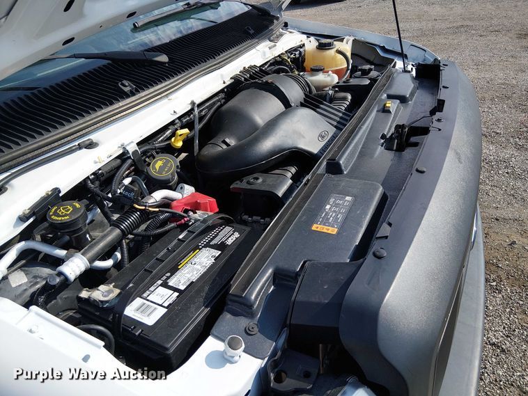 image for item NU9721 2018 Ford E450 Super Duty delivery truck