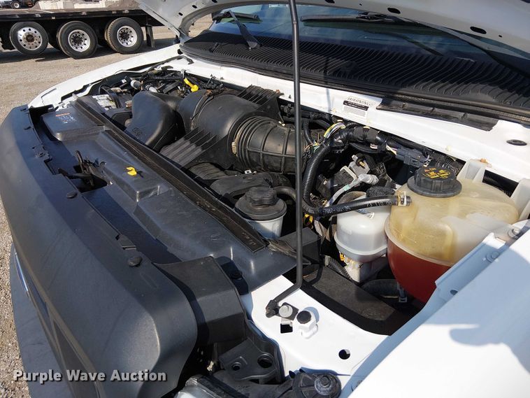 image for item NU9721 2018 Ford E450 Super Duty delivery truck