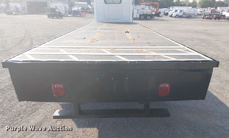 image for item NU9722 2019 Western Star 4700 flatbed truck