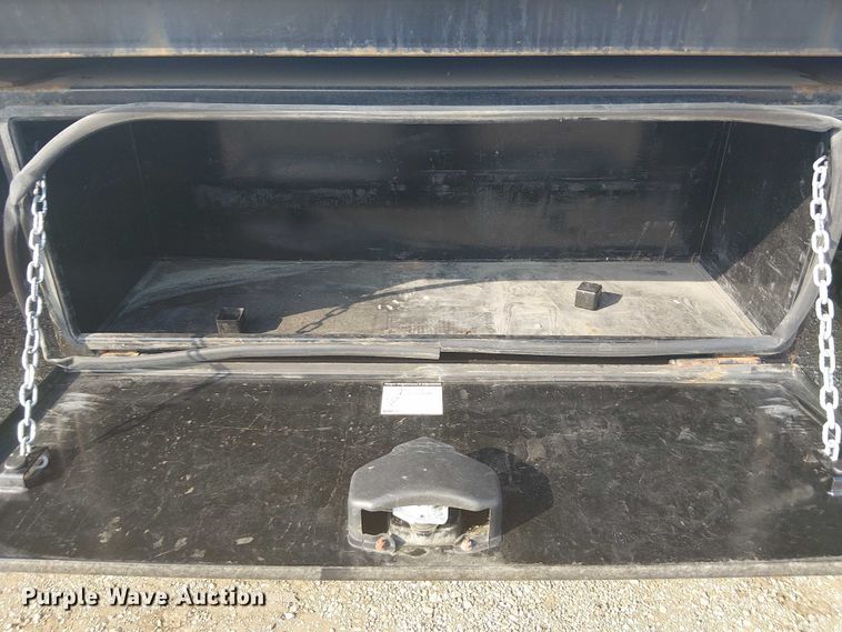 image for item NU9722 2019 Western Star 4700 flatbed truck