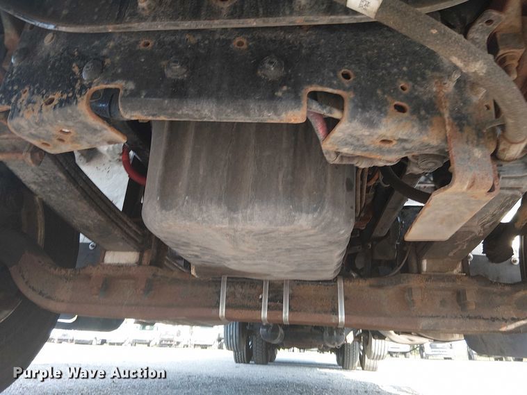 image for item NU9722 2019 Western Star 4700 flatbed truck