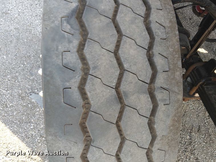 image for item NU9722 2019 Western Star 4700 flatbed truck