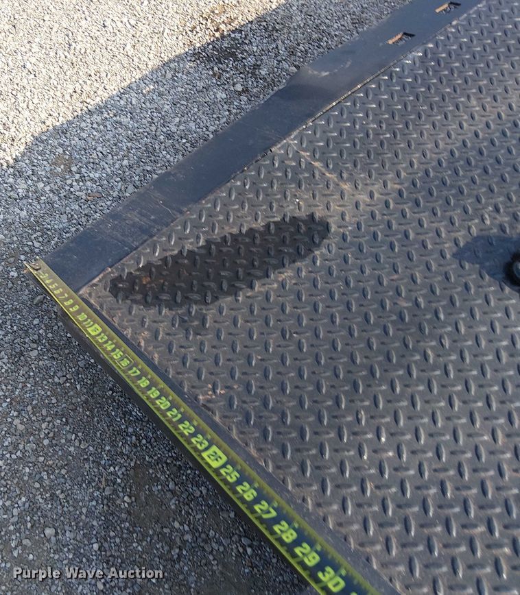 image for item NU9723 2009 Bulldog Trailers 718HT utility trailer