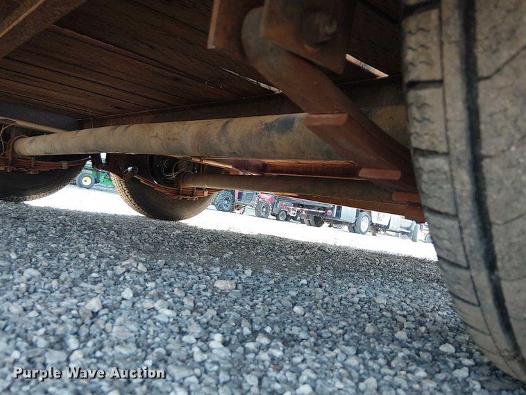 image for item NU9723 2009 Bulldog Trailers 718HT utility trailer