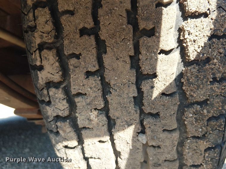 image for item NU9723 2009 Bulldog Trailers 718HT utility trailer