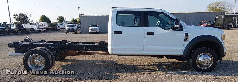 image for item NU9725 2022 Ford F550 Super Duty truck cab and chassis