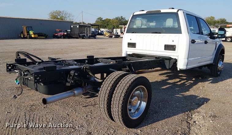 image for item NU9725 2022 Ford F550 Super Duty truck cab and chassis