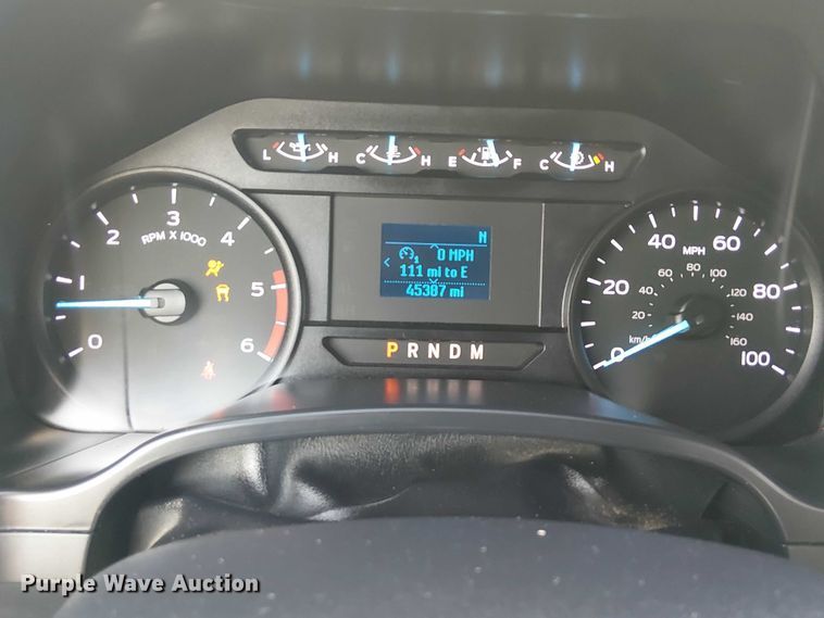 image for item NU9725 2022 Ford F550 Super Duty truck cab and chassis