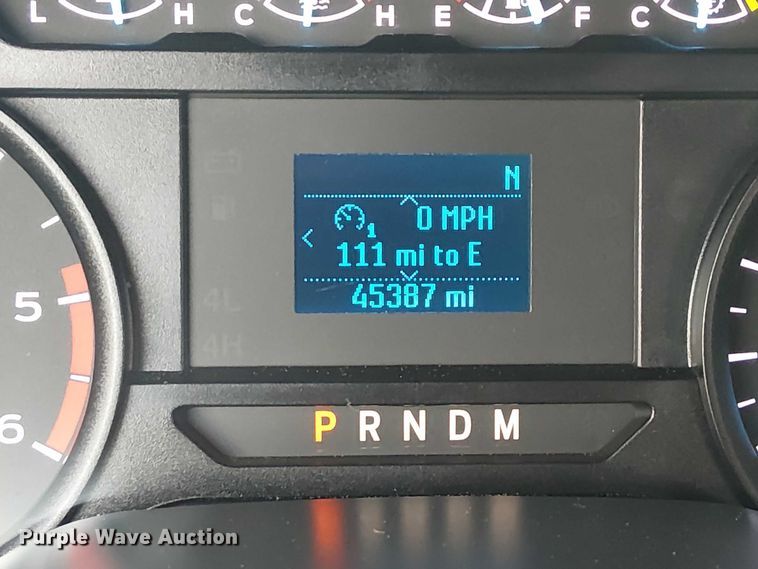 image for item NU9725 2022 Ford F550 Super Duty truck cab and chassis