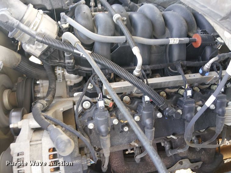 image for item NU9725 2022 Ford F550 Super Duty truck cab and chassis