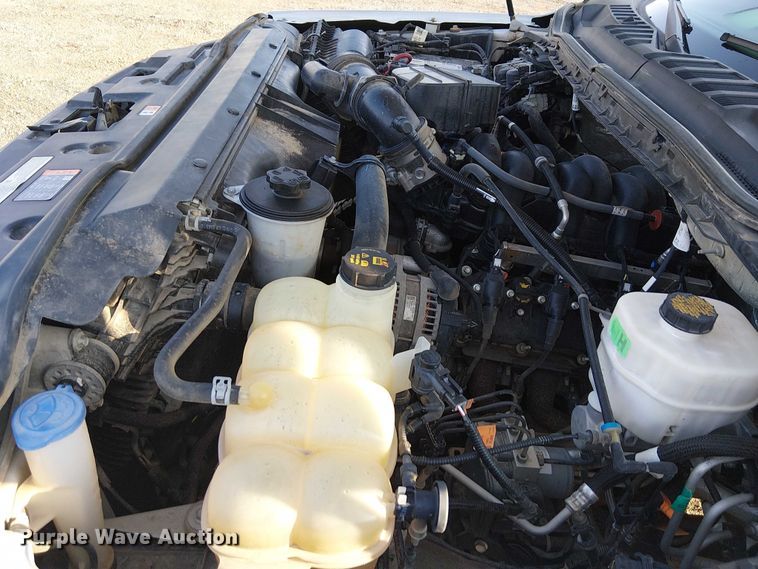 image for item NU9725 2022 Ford F550 Super Duty truck cab and chassis