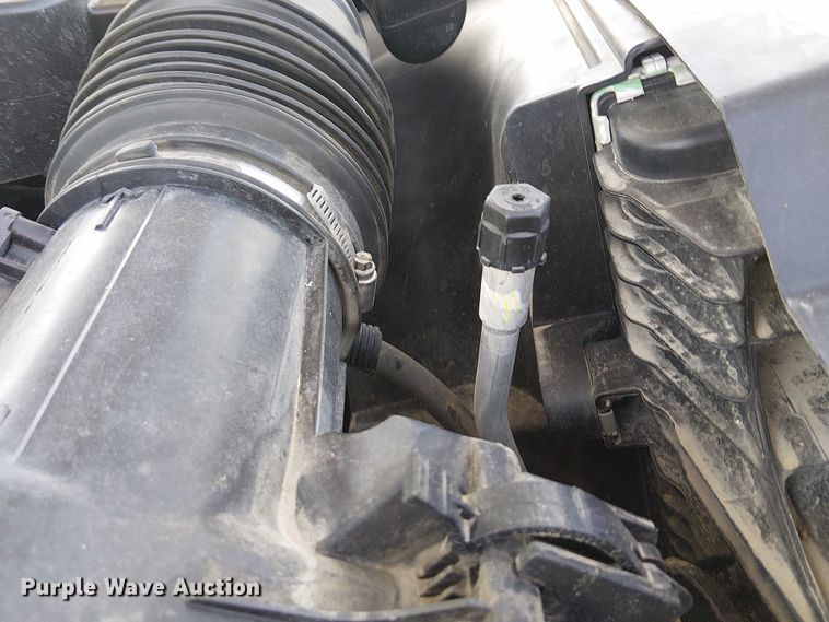 image for item NU9725 2022 Ford F550 Super Duty truck cab and chassis