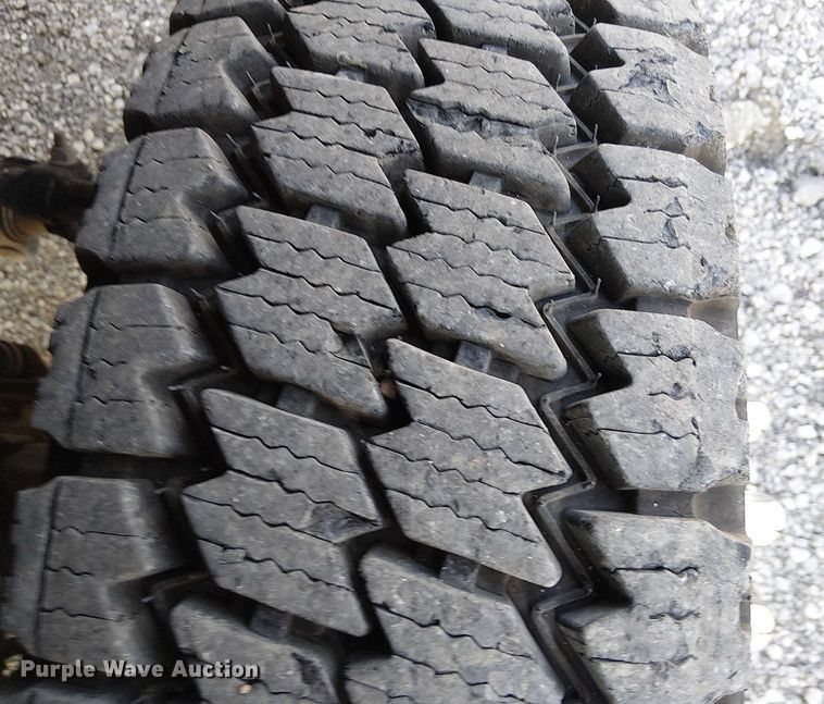 image for item NU9725 2022 Ford F550 Super Duty truck cab and chassis