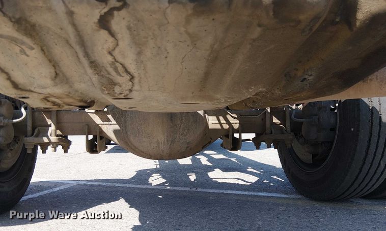 image for item YA0985 2013 Ford F450 Super Duty truck cab and chassis