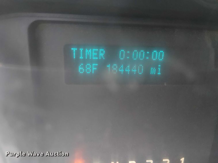 image for item YA0985 2013 Ford F450 Super Duty truck cab and chassis