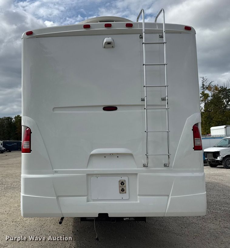 image for item YA1181 2005 Winnebago mobile command center