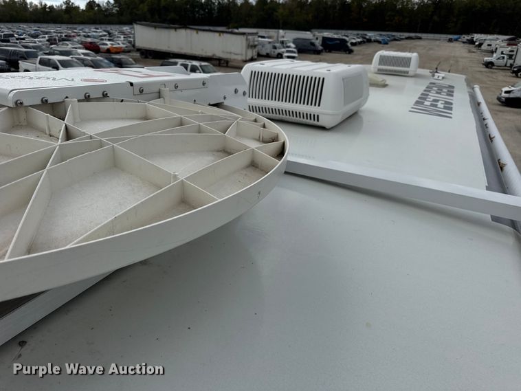 image for item YA1181 2005 Winnebago mobile command center