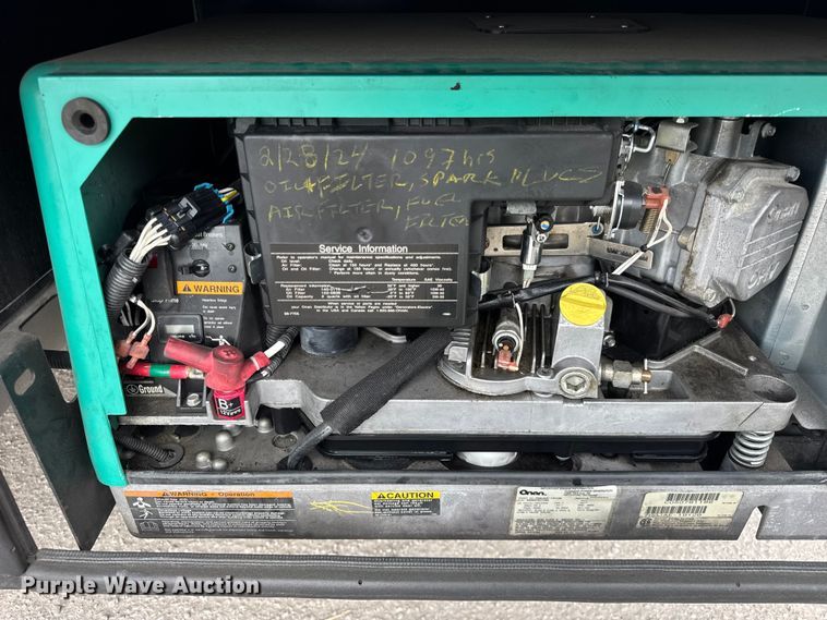 image for item YA1181 2005 Winnebago mobile command center