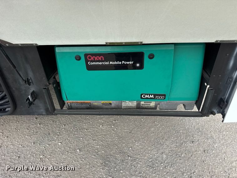 image for item YA1181 2005 Winnebago mobile command center