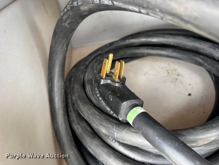 image for item YA1181 2005 Winnebago mobile command center