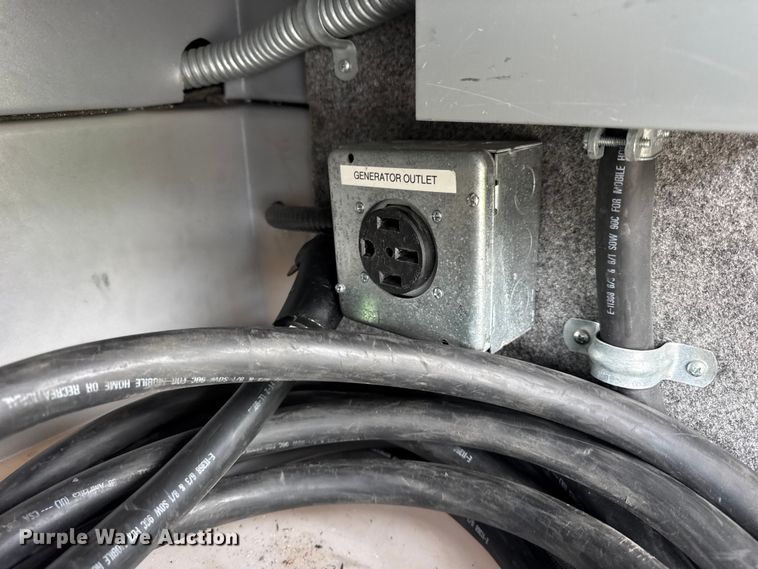 image for item YA1181 2005 Winnebago mobile command center