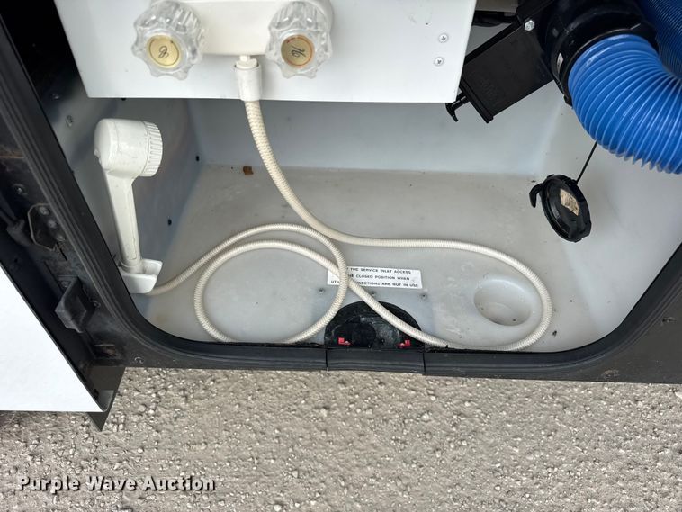 image for item YA1181 2005 Winnebago mobile command center