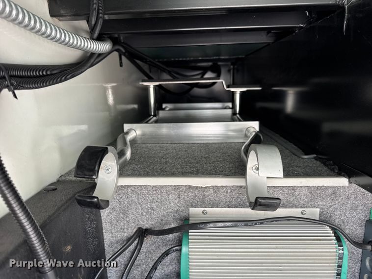 image for item YA1181 2005 Winnebago mobile command center