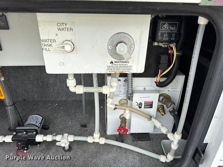 image for item YA1181 2005 Winnebago mobile command center