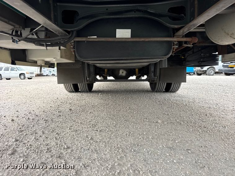 image for item YA1181 2005 Winnebago mobile command center