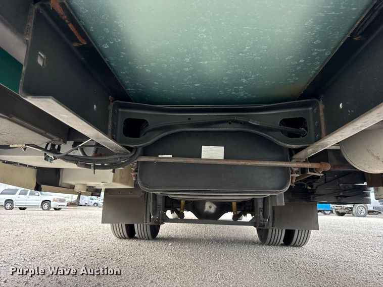 image for item YA1181 2005 Winnebago mobile command center