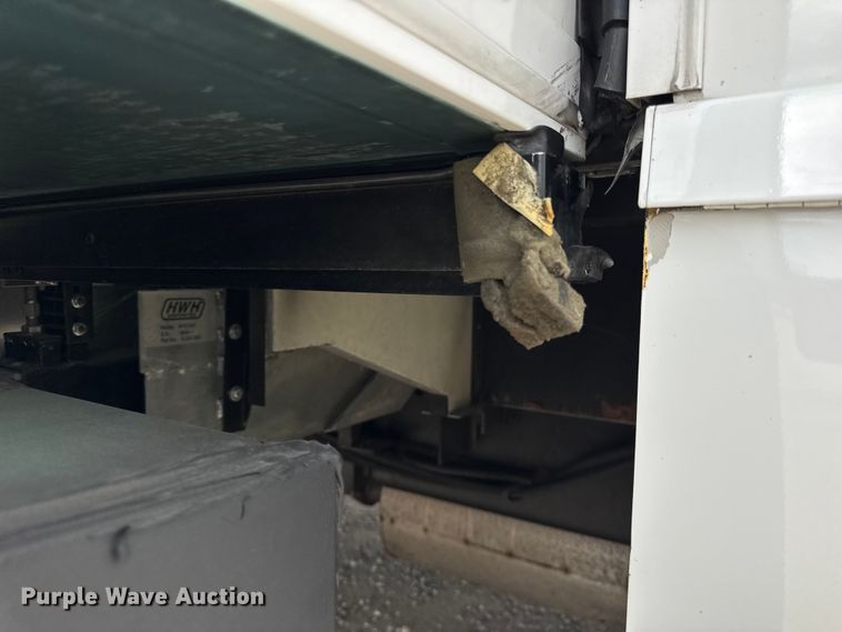 image for item YA1181 2005 Winnebago mobile command center