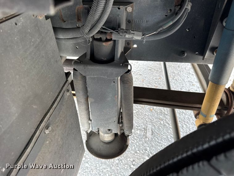 image for item YA1181 2005 Winnebago mobile command center